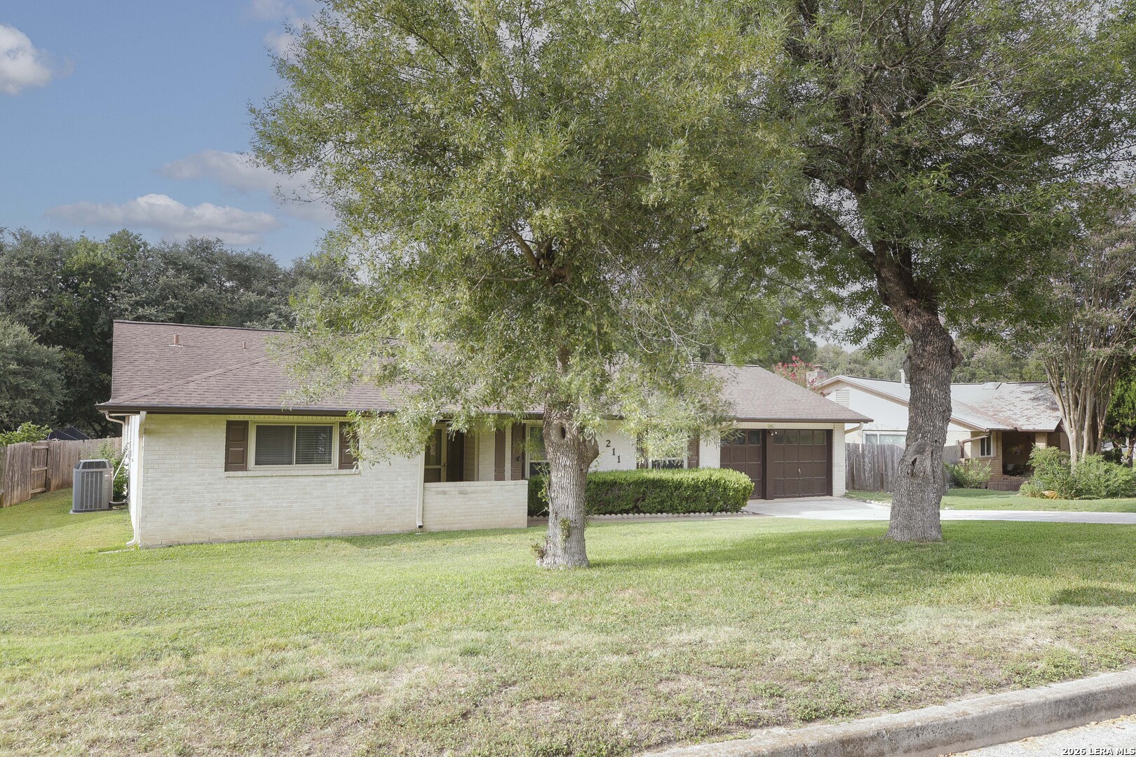 211 Forrest Trail Universal City TX 78148