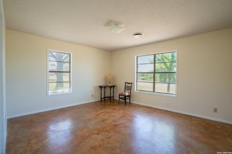 542 Ranch To Market 473 Comfort TX 78013