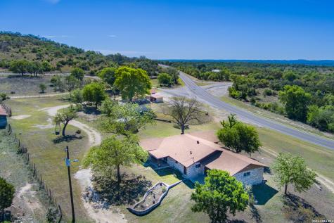 542 Ranch To Market 473 Comfort TX 78013