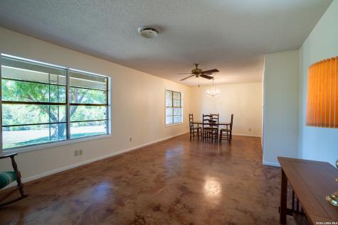 542 Ranch To Market 473 Comfort TX 78013