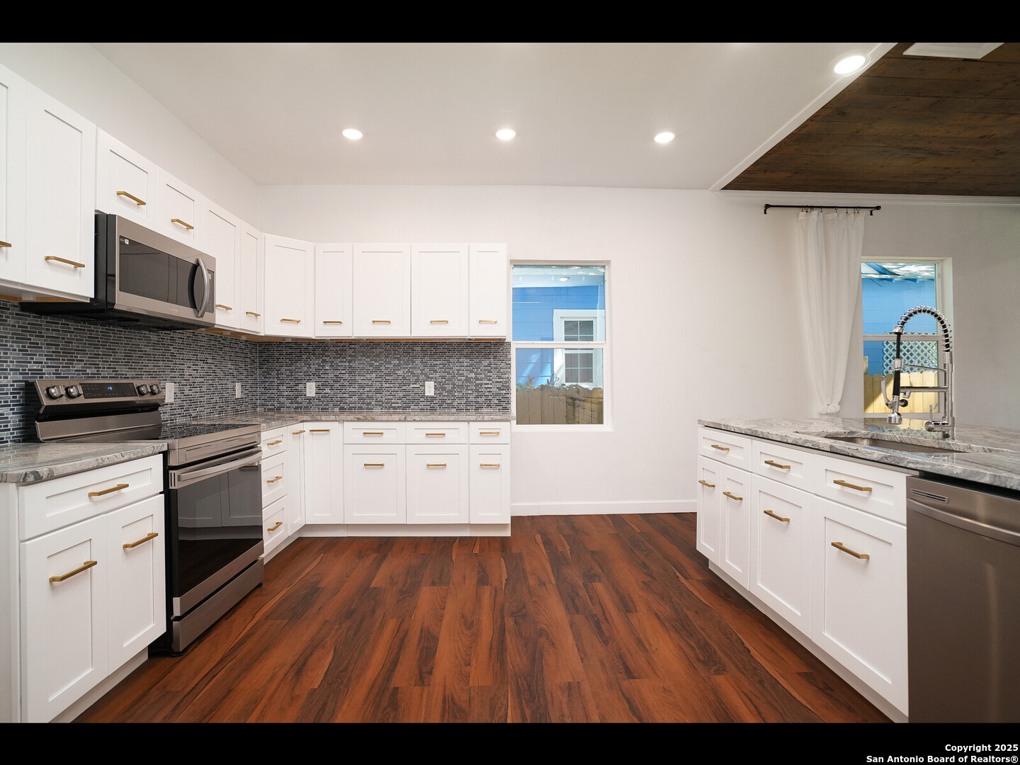 419 N Monumental San Antonio TX 78202