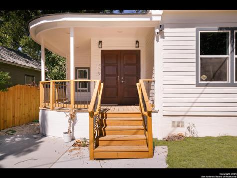 419 N Monumental San Antonio TX 78202
