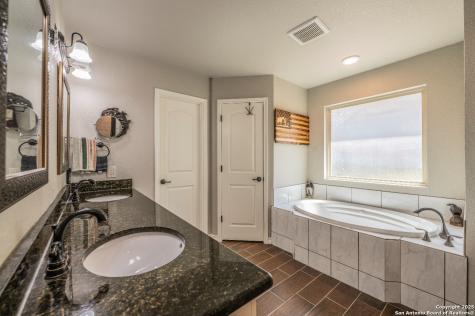 1421 Cottonwood Road Fischer TX 78623