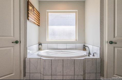 1421 Cottonwood Road Fischer TX 78623
