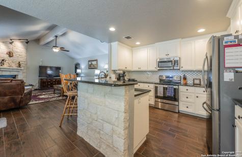 1421 Cottonwood Road Fischer TX 78623