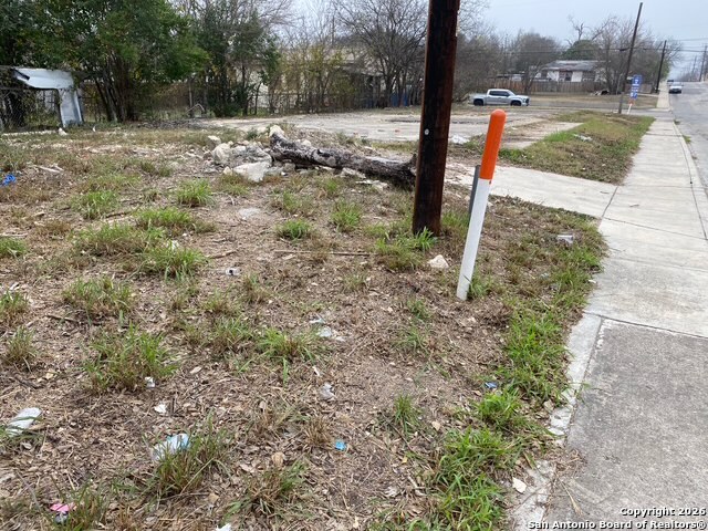 1006 N Grimes Street San Antonio TX 78202