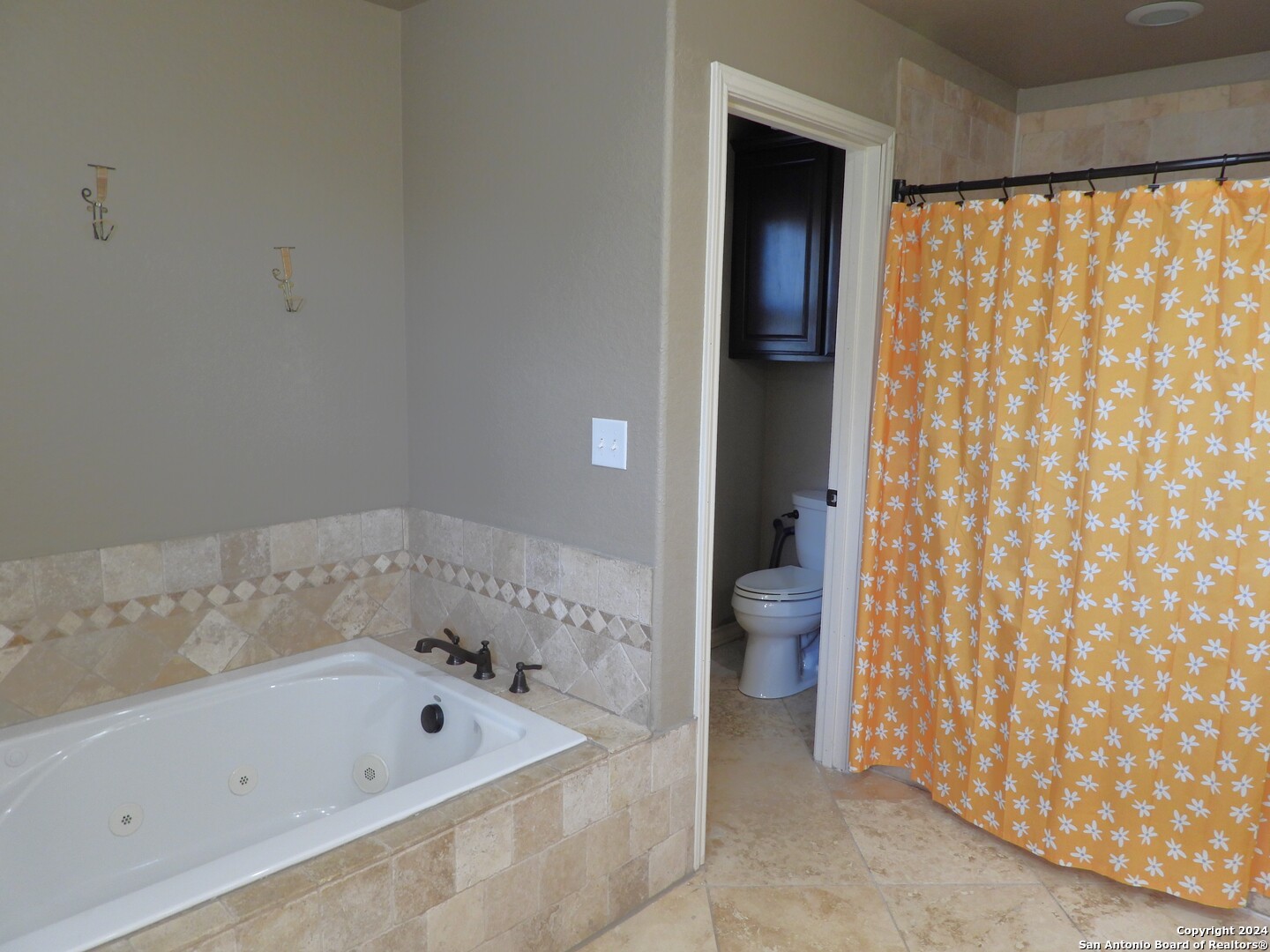155 Scenic Circle Lakehills TX 78063