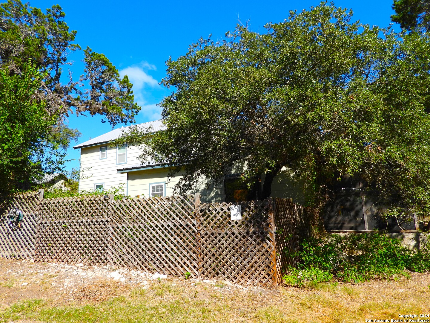 155 Scenic Circle Lakehills TX 78063