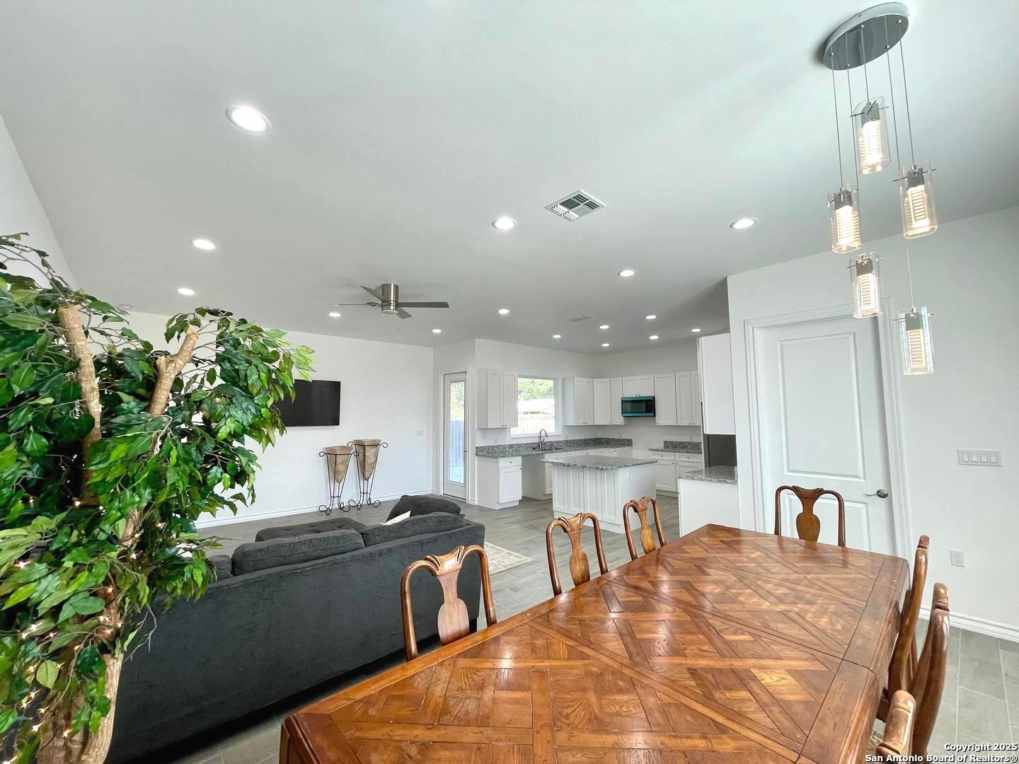 97 Berwick Victoria TX 77904