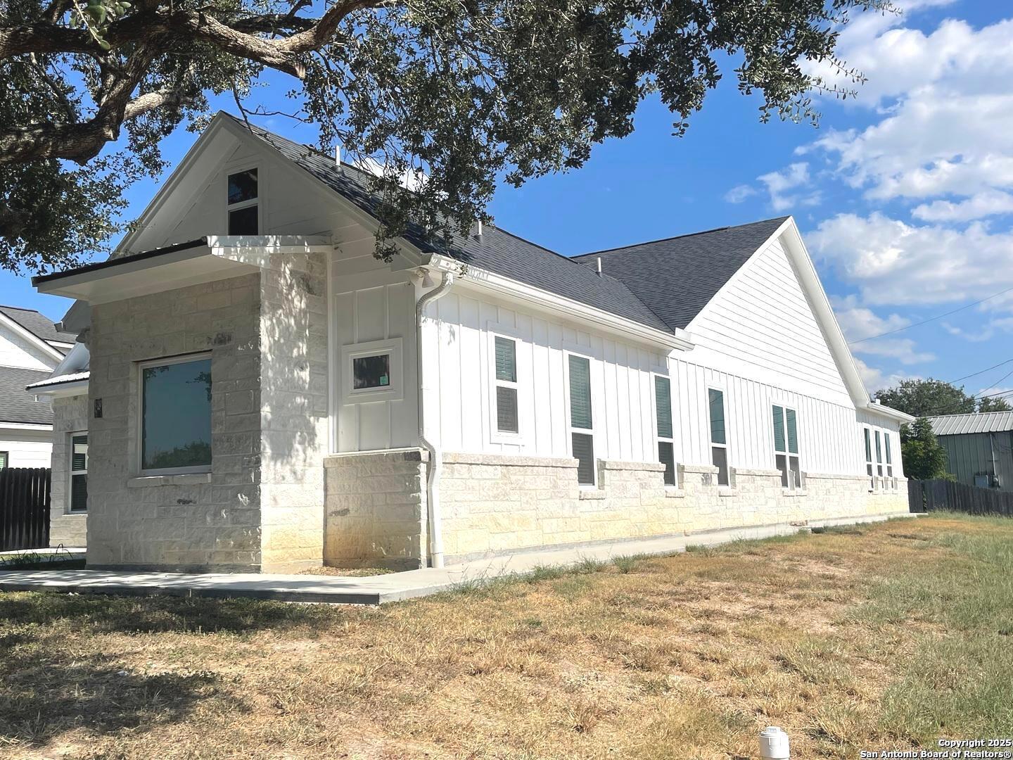 97 Berwick Victoria TX 77904