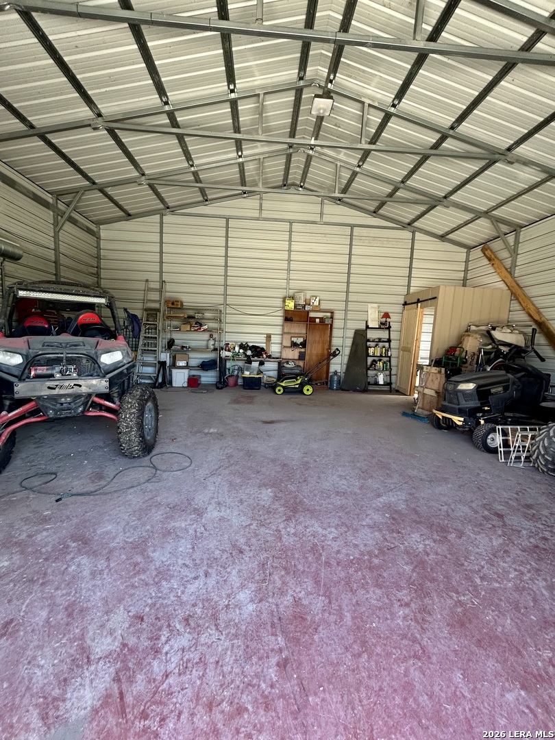 115 E 4th Street Natalia TX 78059