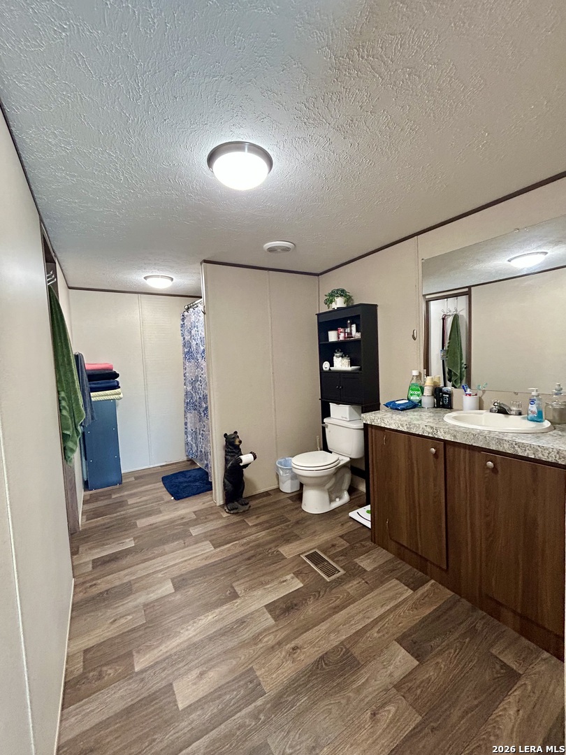 115 E 4th Street Natalia TX 78059