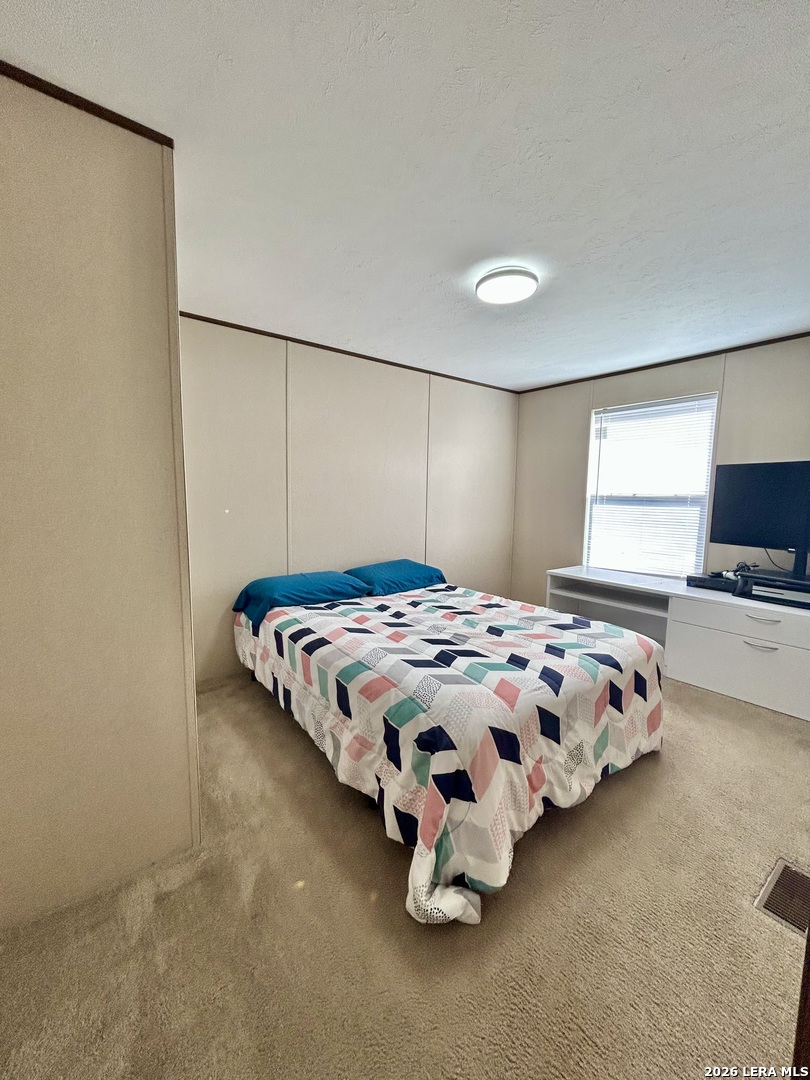 115 E 4th Street Natalia TX 78059