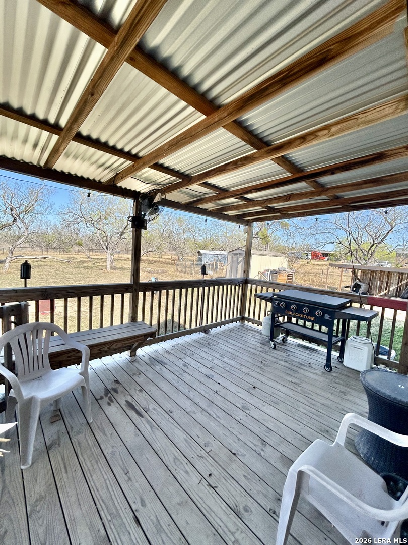 115 E 4th Street Natalia TX 78059
