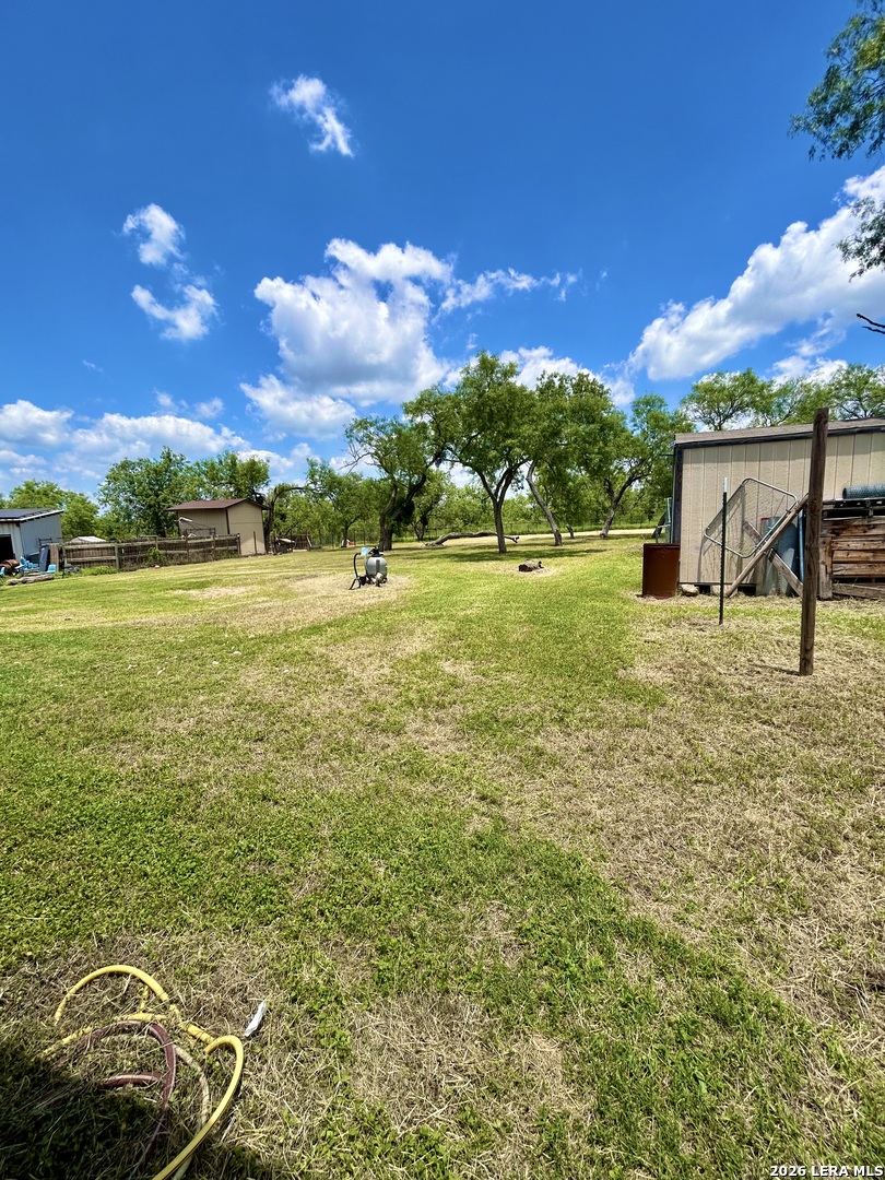 115 E 4th Street Natalia TX 78059
