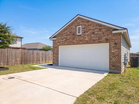 13510 Summer St.hedwig TX 78152