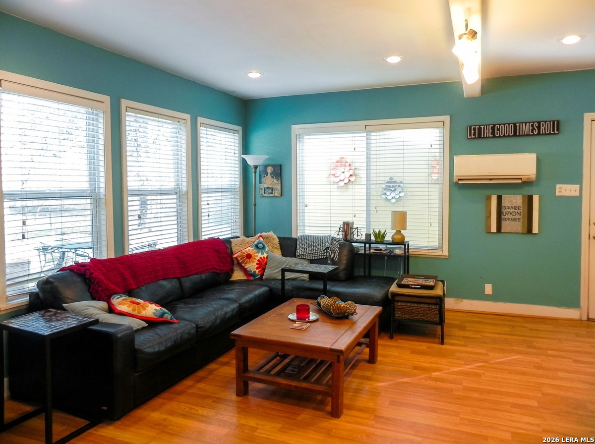 4406 Monaco San Antonio TX 78218