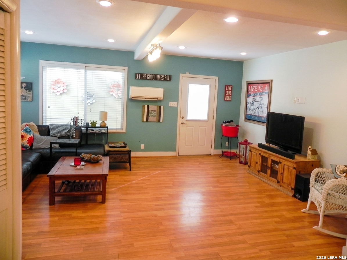 4406 Monaco San Antonio TX 78218
