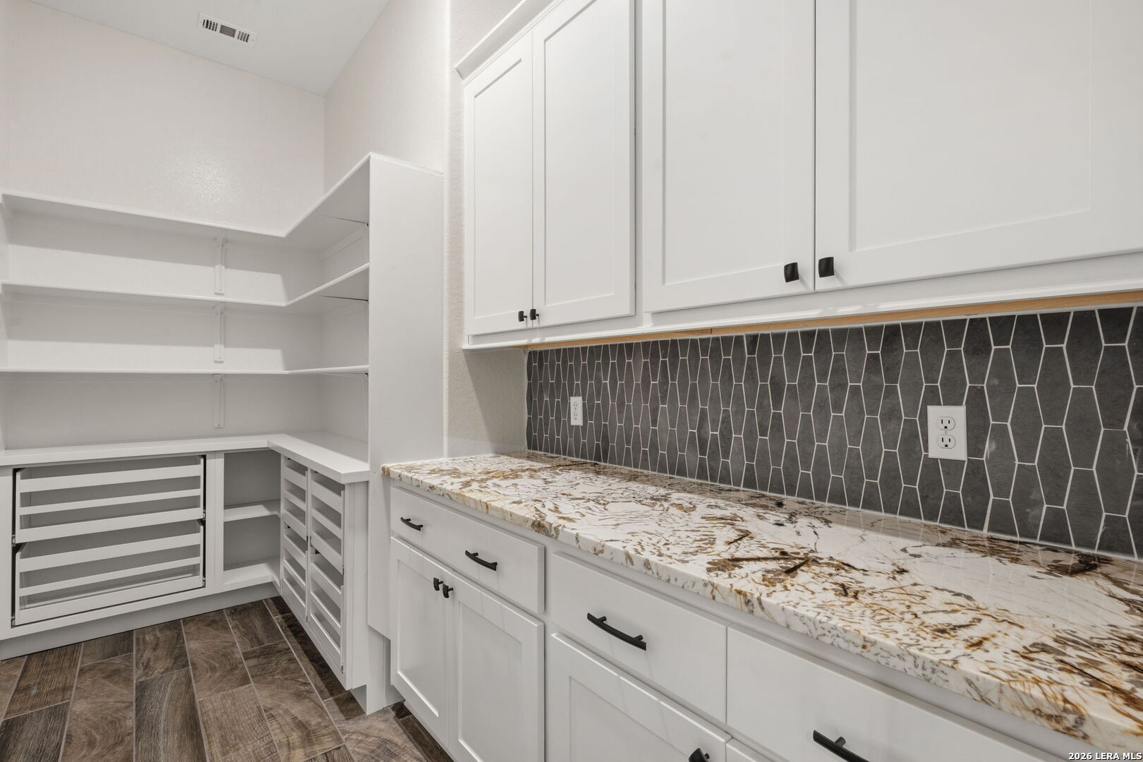 982 Belle Oaks Bulverde TX 78163