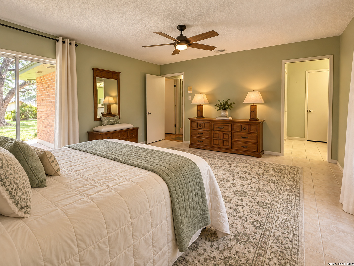 228 Sagecrest Drive Hollywood Park TX 78232