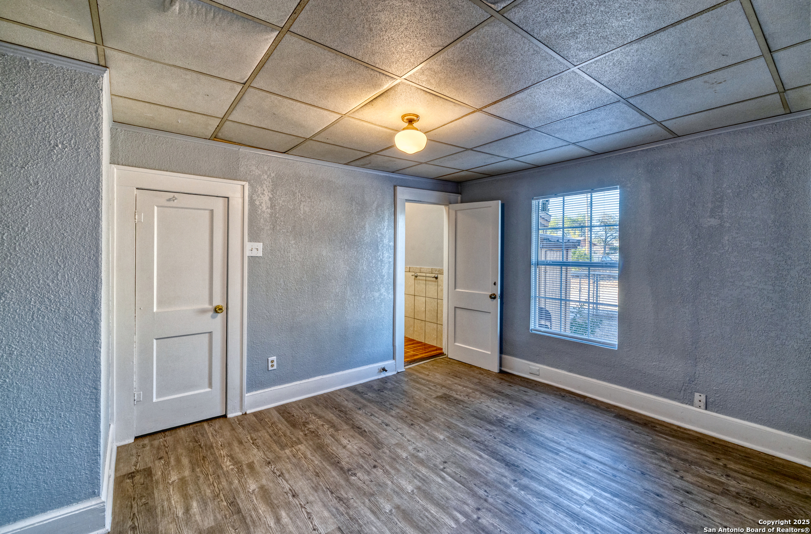703 E Nueces Crystal City TX 78839