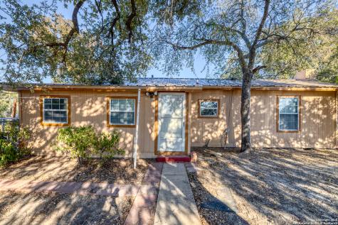 703 E Nueces Crystal City TX 78839