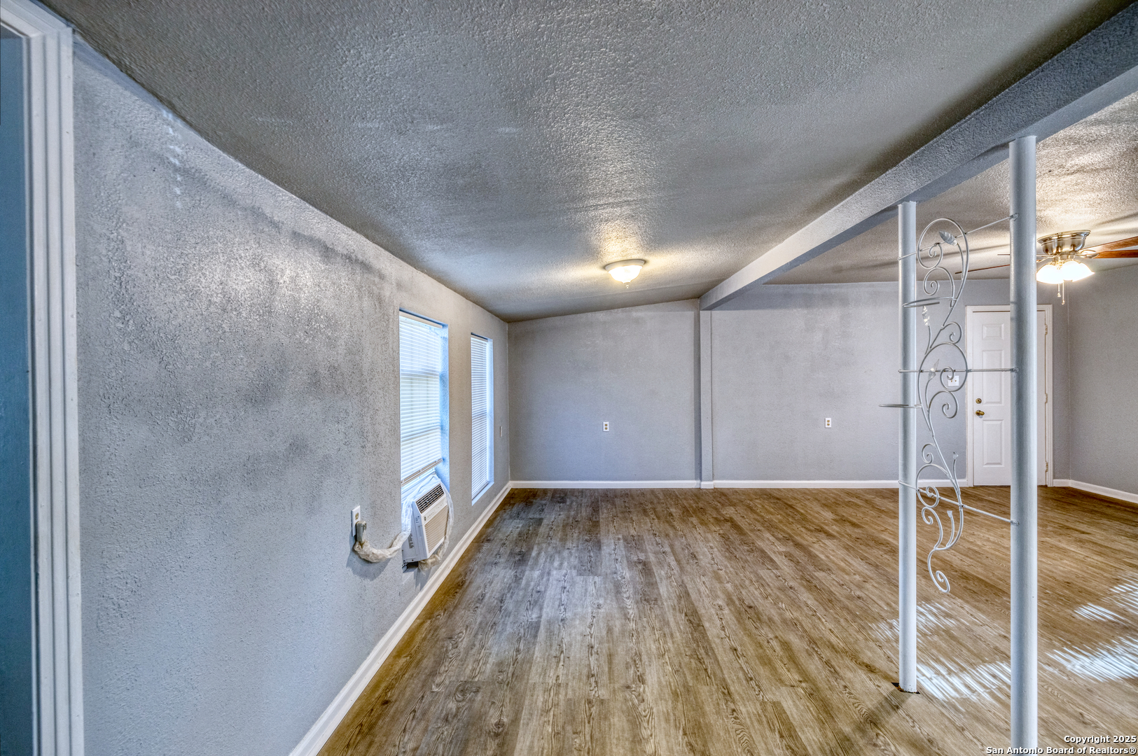 703 E Nueces Crystal City TX 78839