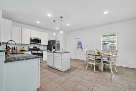 241 Antelope Valley San Antonio TX 78253