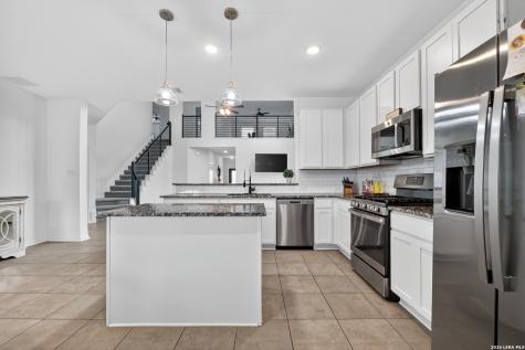 241 Antelope Valley San Antonio TX 78253