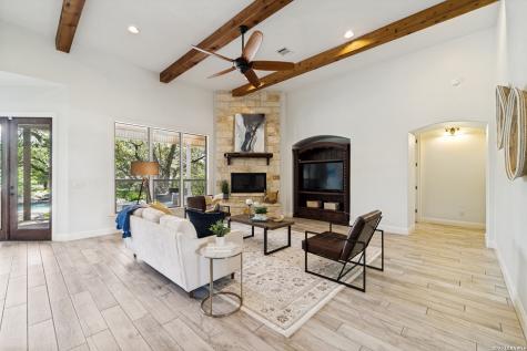 107 Riverwalk Boerne TX 78006