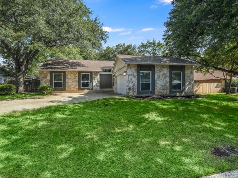 1711 Encino Crest San Antonio TX 78259