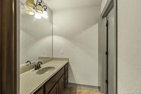 1007 Boulder Canyon San Antonio TX 78260