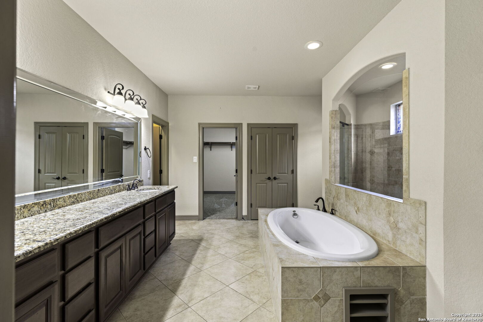 1007 Boulder Canyon San Antonio TX 78260
