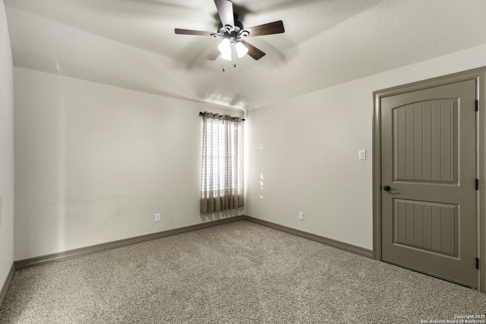 1007 Boulder Canyon San Antonio TX 78260