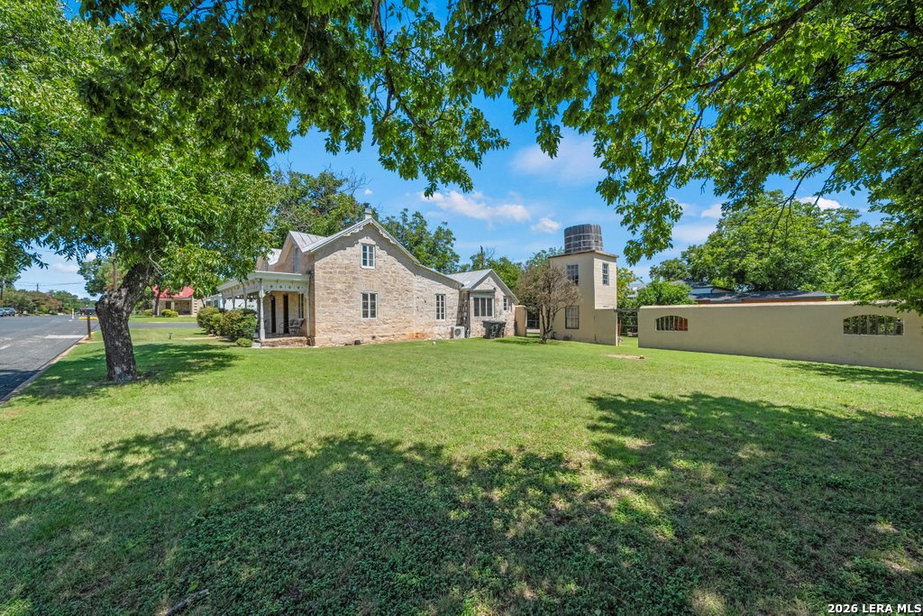 420 W Austin Street Fredericksburg TX 78624