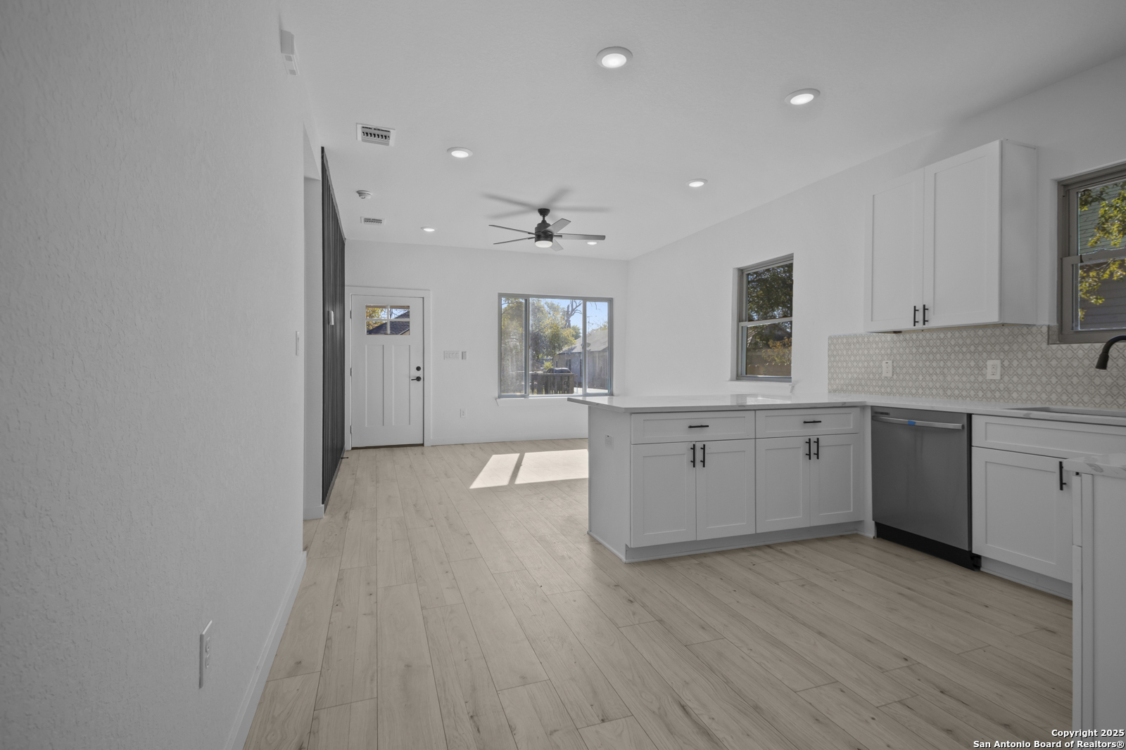 131 Chicago San Antonio TX 78210