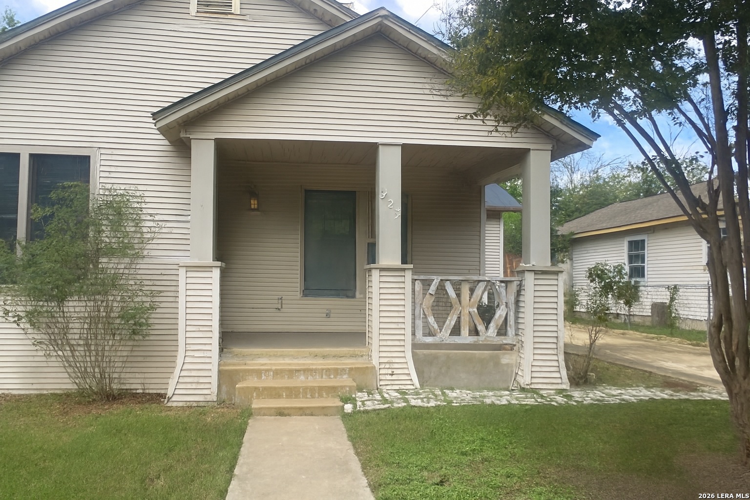 327 Hermitage San Antonio TX 78223