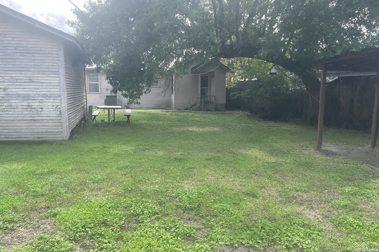 327 Hermitage San Antonio TX 78223