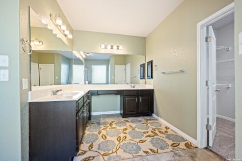 4548 Meadow Green Schertz TX 78108