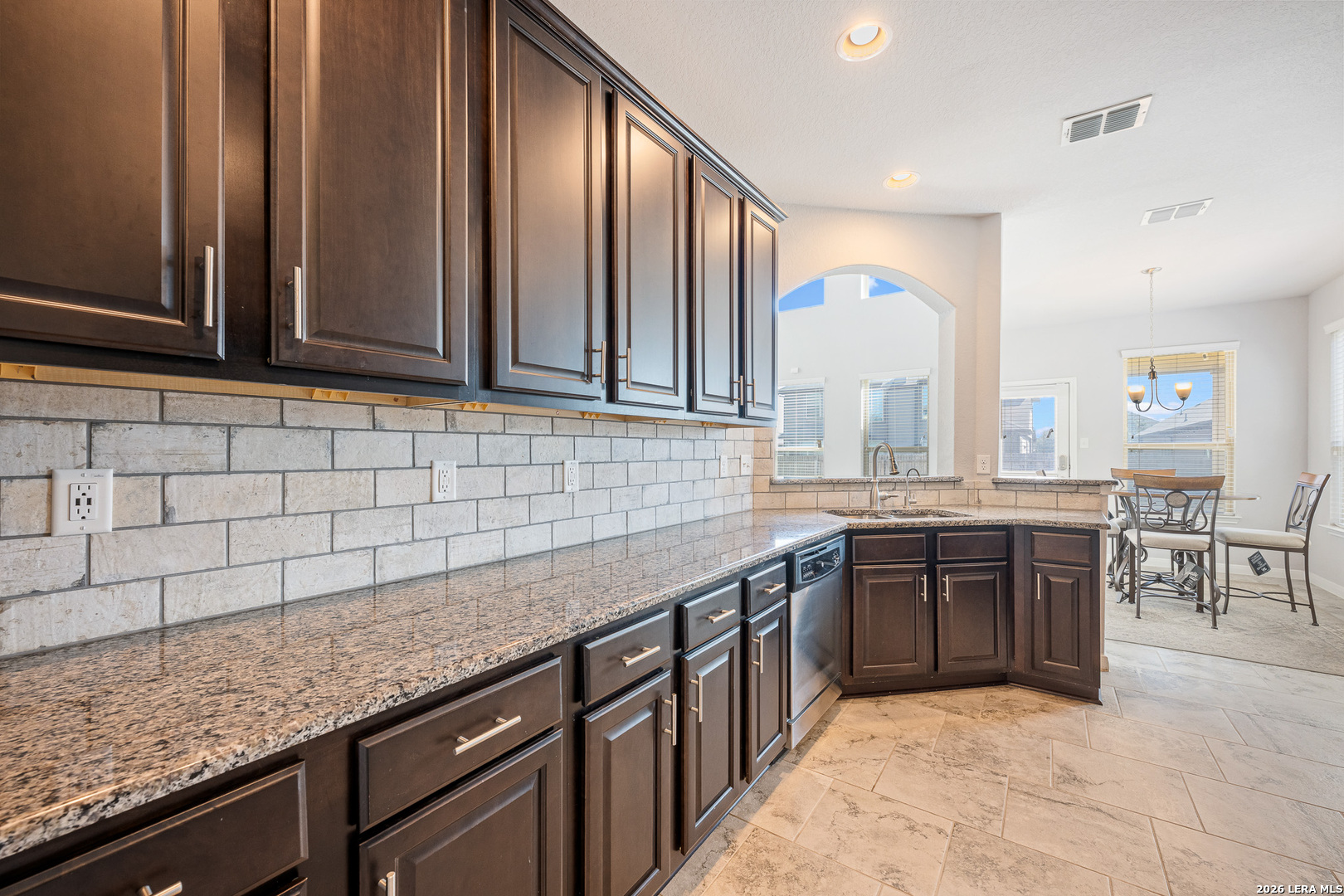 4548 Meadow Green Schertz TX 78108