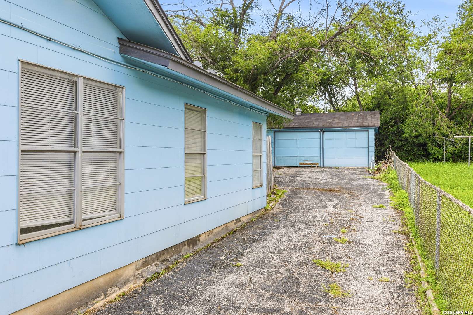 214 Earlyway Drive San Antonio TX 78233