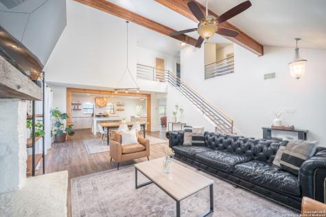 4607 Hawthorn Woods San Antonio TX 78249