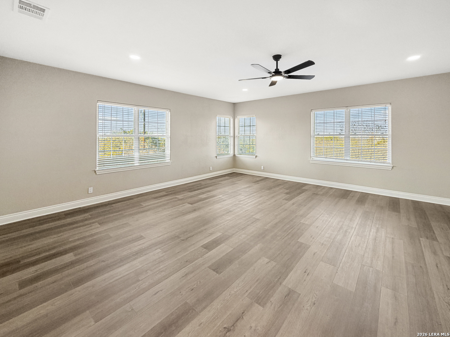 403 E Vista Ridge San Antonio TX 78260