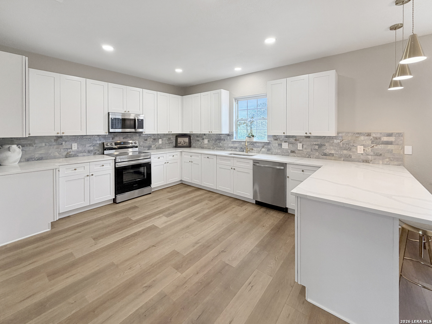 403 E Vista Ridge San Antonio TX 78260