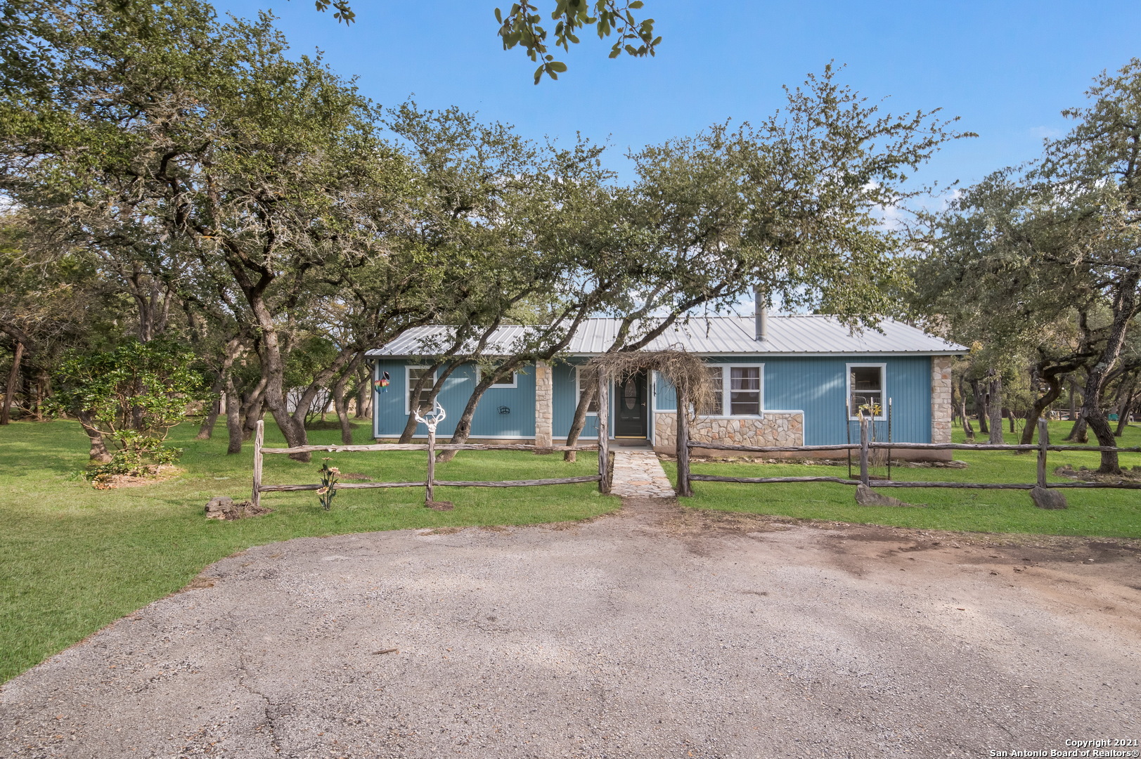 200 E Inwood Forest Drive Wimberley TX 78676