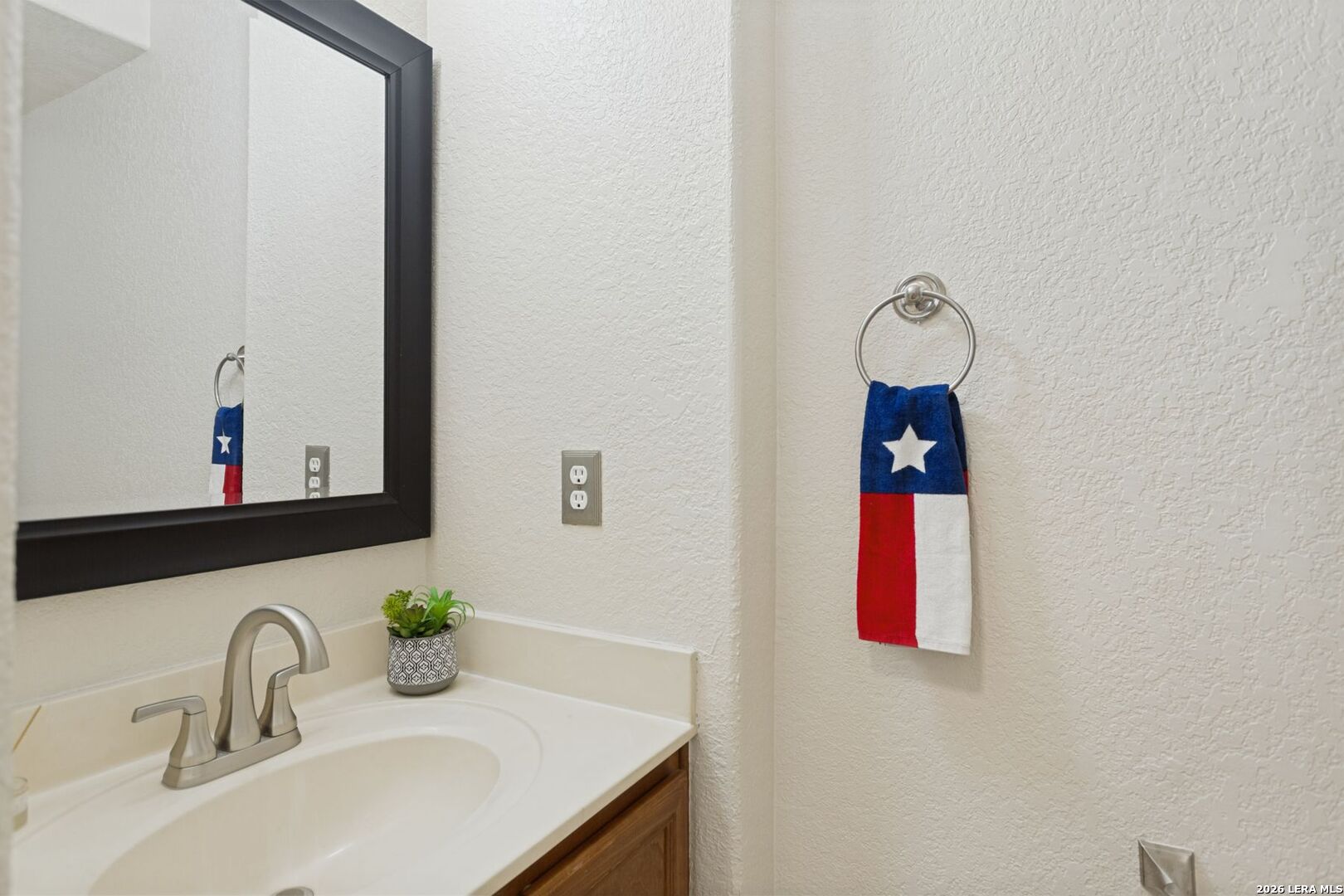 602 Barrow Peak San Antonio TX 78251