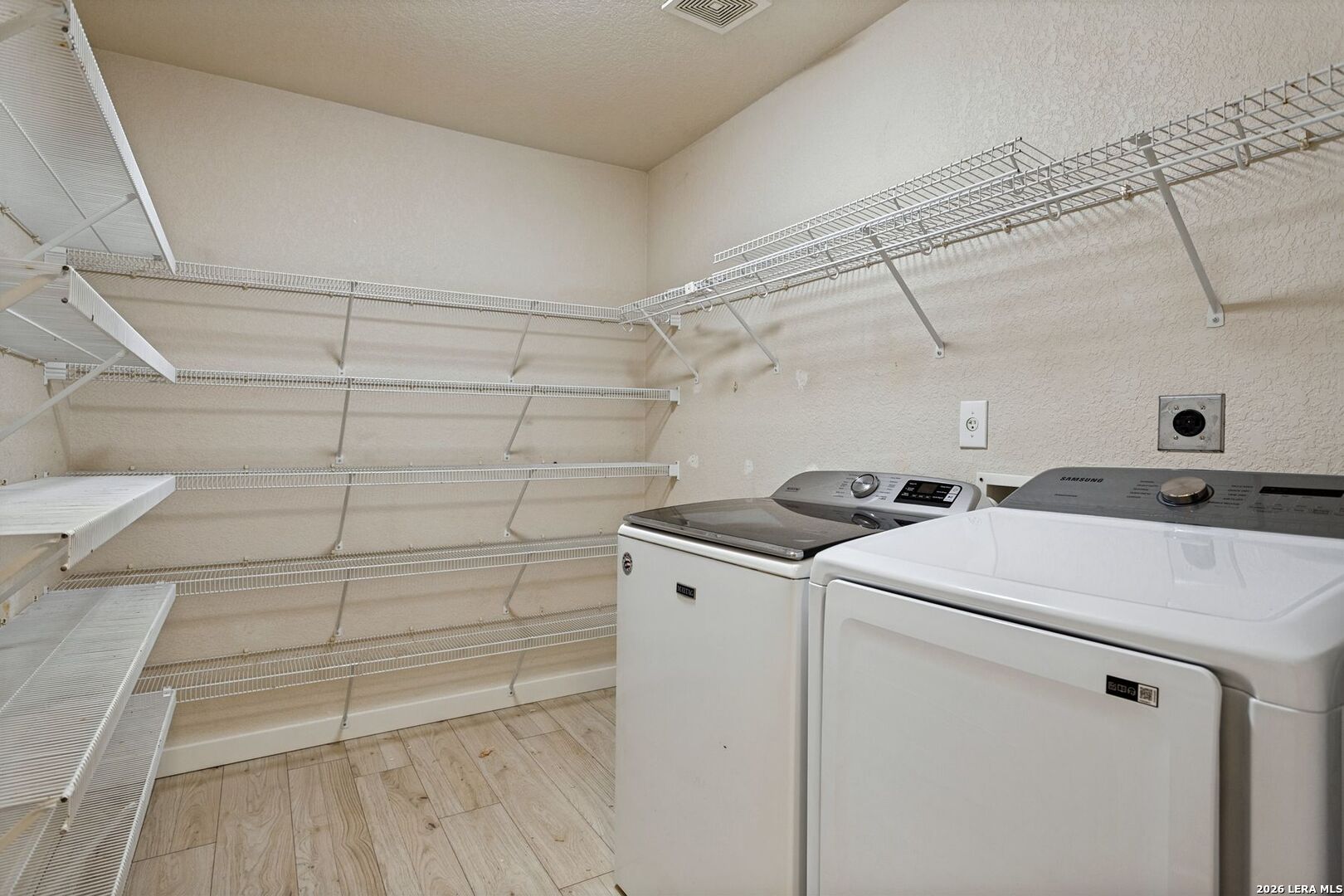 602 Barrow Peak San Antonio TX 78251