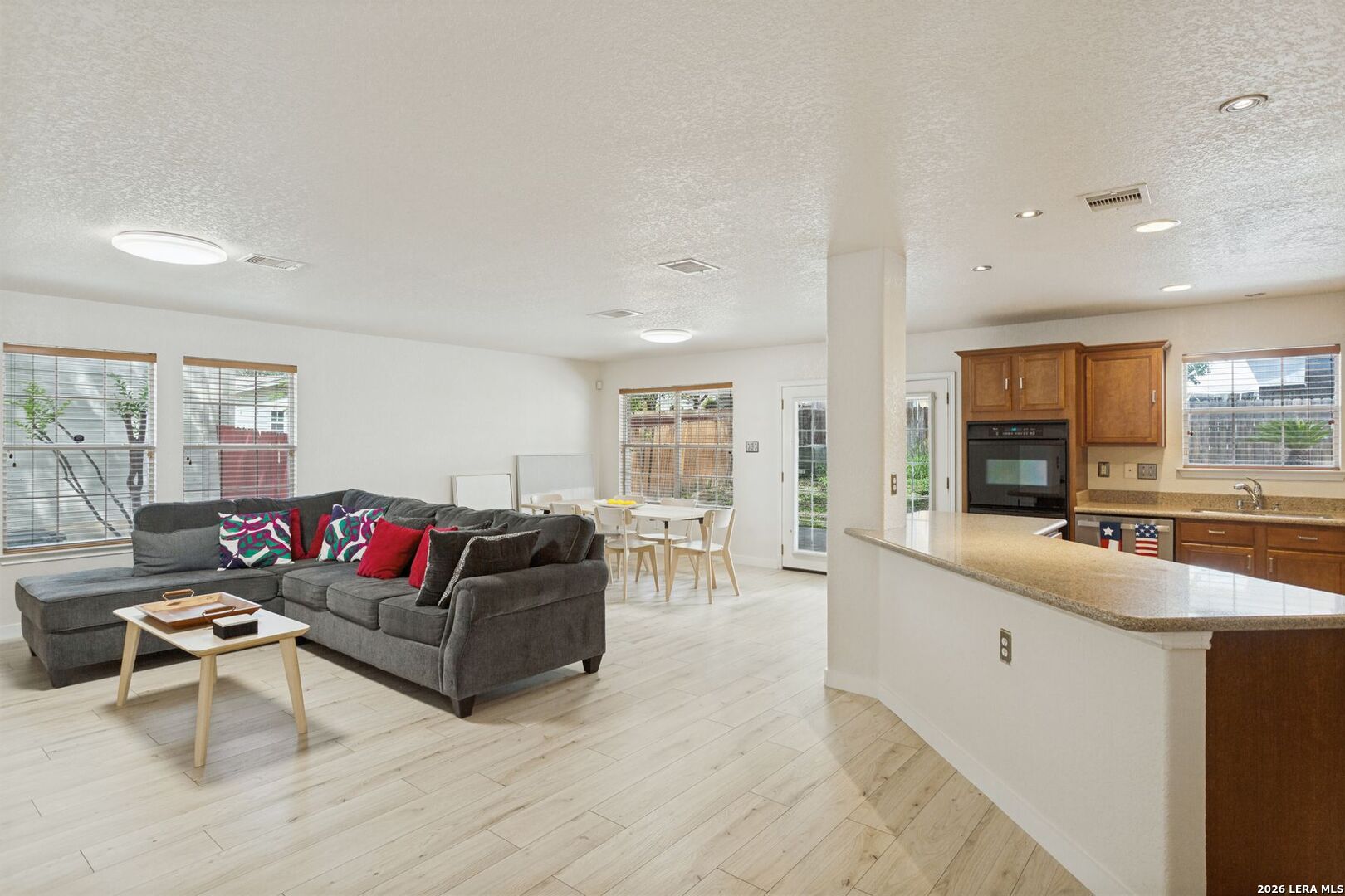 602 Barrow Peak San Antonio TX 78251