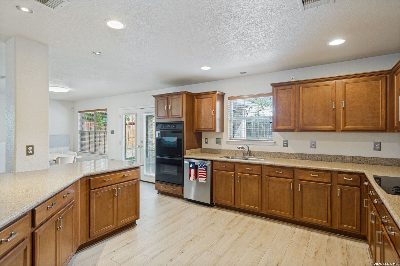 602 Barrow Peak San Antonio TX 78251