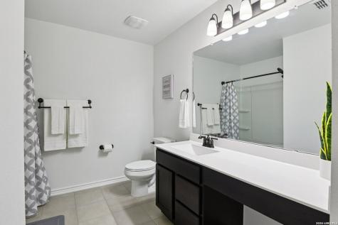 15602 Selene San Antonio TX 78245